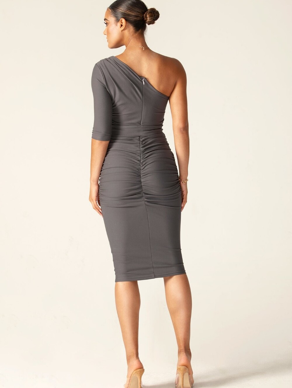 Alieva Dolly Elegant Bodycon Dress (Gray) Small